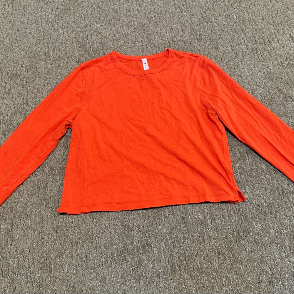 Womens lululemon long sleeve top